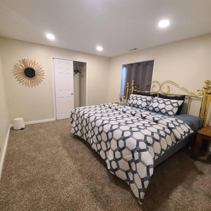 솔트레이크시티 Entire Huge Basement! Fast Wifi! Private Entrance! 빌라 외부 사진