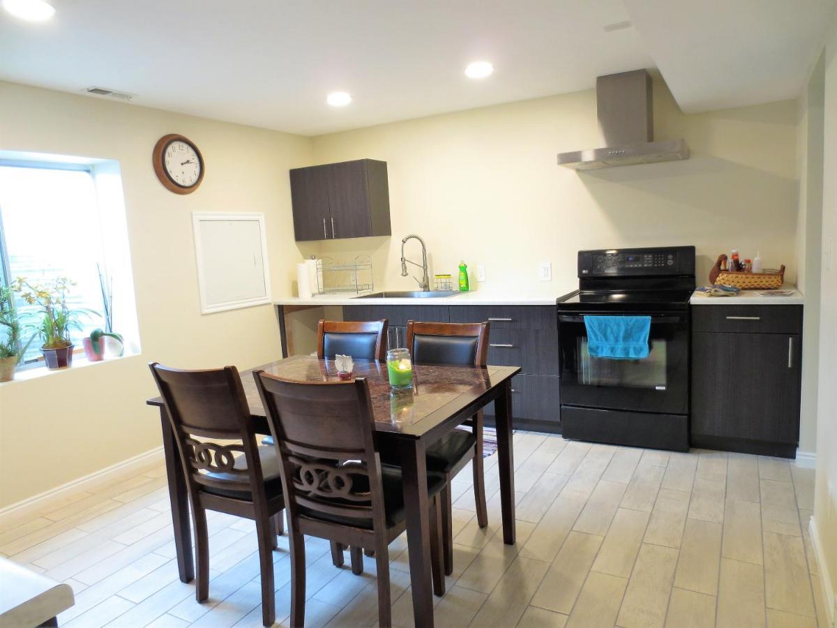 솔트레이크시티 Entire Huge Basement! Fast Wifi! Private Entrance! 빌라 외부 사진